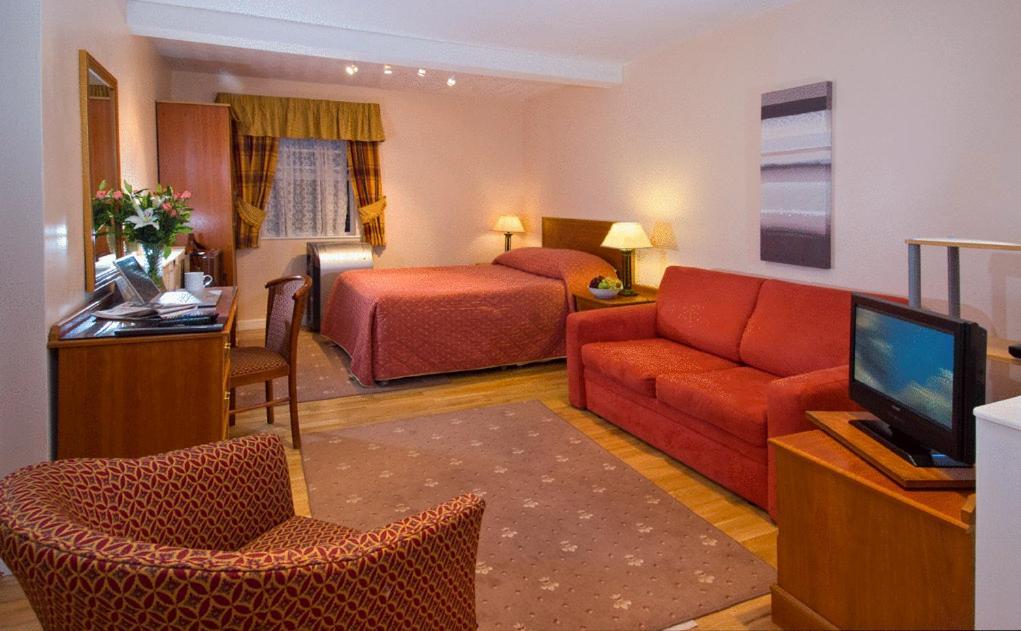¿Cuáles son los mejores hoteles cerca de Basildon Park? Reading Habitación foto